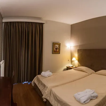 Hotel Achillion 3*