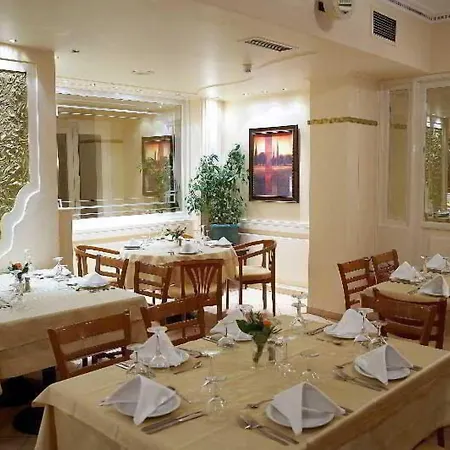 מלון Achillion טריקלה