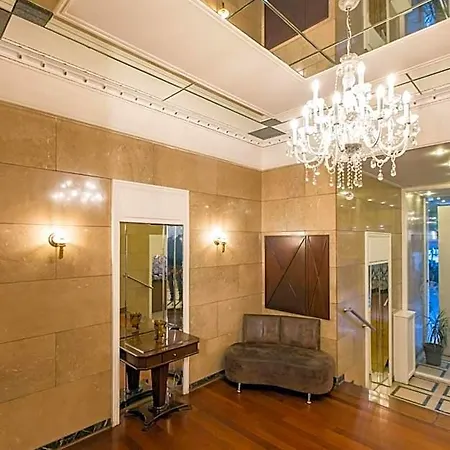 Otel Achillion